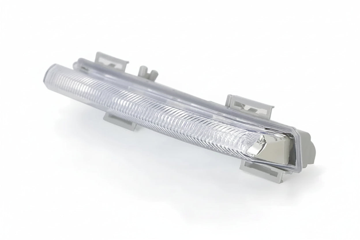 NEW W212 W204 A2049068900 2049069000 LED SPOTLIGHT / DAYTIME RUNNING LIGHTS (DRL)
